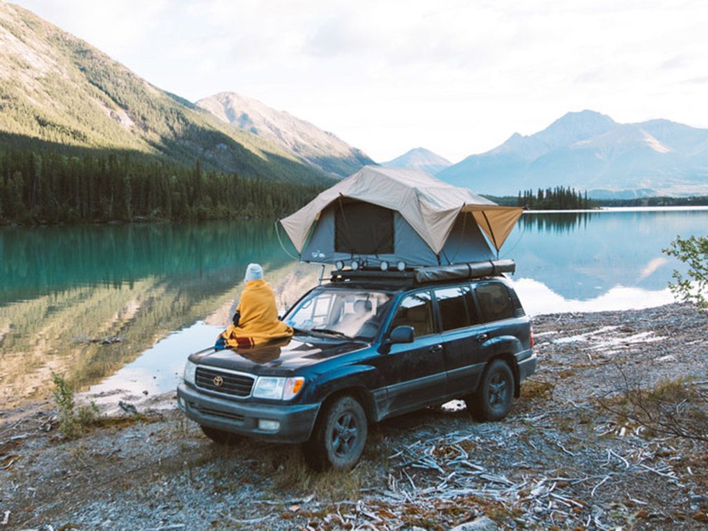 TOYOTA LAND CRUISER 100/LEXUS LX470 SLIMLINE II ROOF RACK KIT